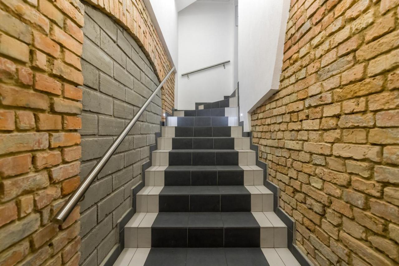 Underground Level Apartments Strzalowa By Renters Poznań Kültér fotó